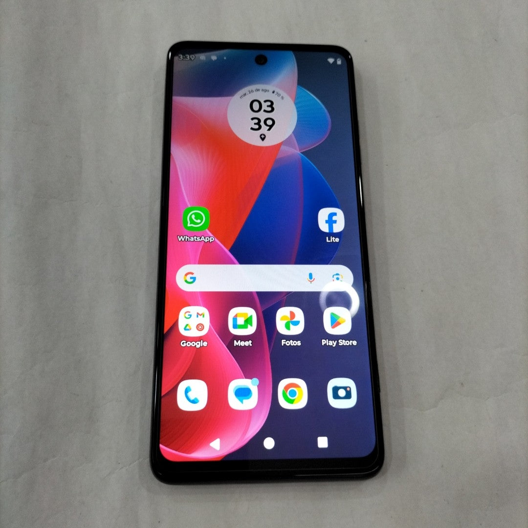 CELULAR MOTOROLA MOTO G24 XT2423-1 (2024) 128 GB 4 GB RAM (SEMINUEVO)