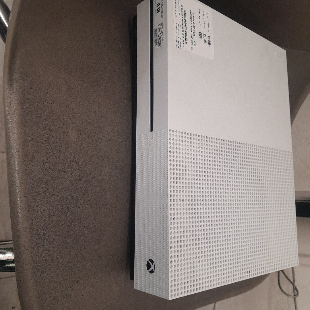 CONSOLA DE VIDEOJUEGO MICROSOFT XBOX ONE 500 GB  (SEMINUEVO)