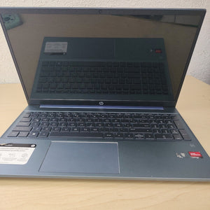 LAPTOP HP PAVILION 15-EH1509LA (2022) 512 GB SSD 8 GB RAM (SEMINUEVO)