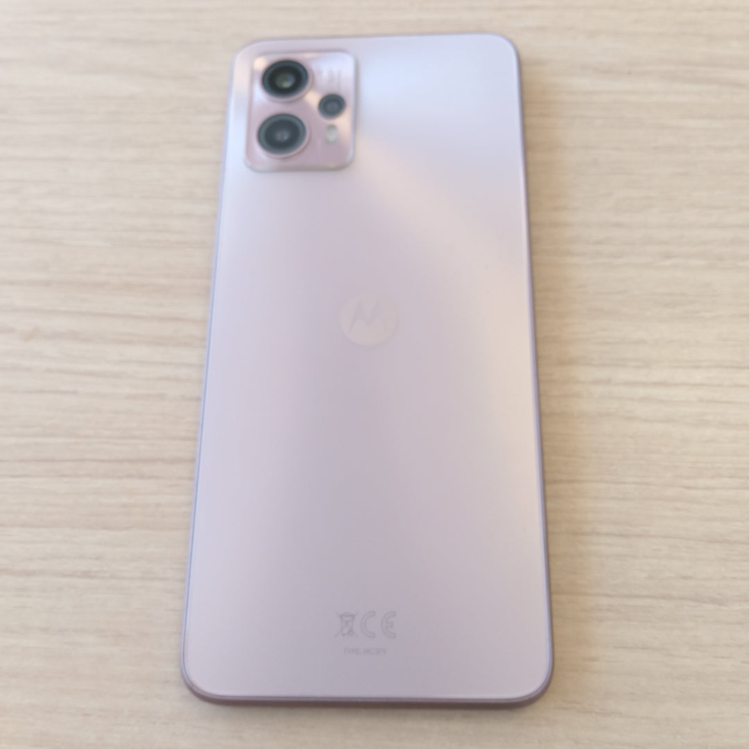 CELULAR MOTOROLA MOTO G13 XT2331-1 (2023) 128 GB 4 GB RAM (SEMINUEVO)