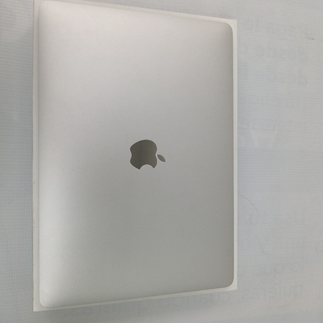 LAPTOP APPLE MACBOOK AIR 13" 2020 3.2 A2337 256 GB SSD 8 GB RAM (SEMINUEVO)