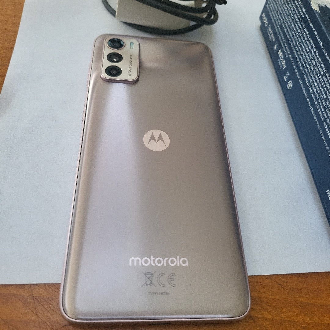 CELULAR MOTOROLA MOTO G42 XT2233-1 128 GB 4 GB RAM (SEMINUEVO)