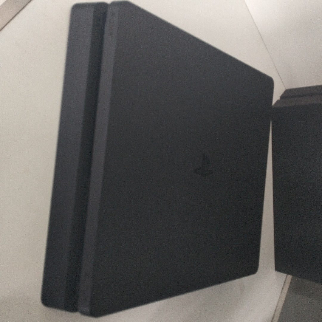 CONSOLA DE VIDEOJUEGO SONY PS4 SLIM 1 TB (SEMINUEVO)