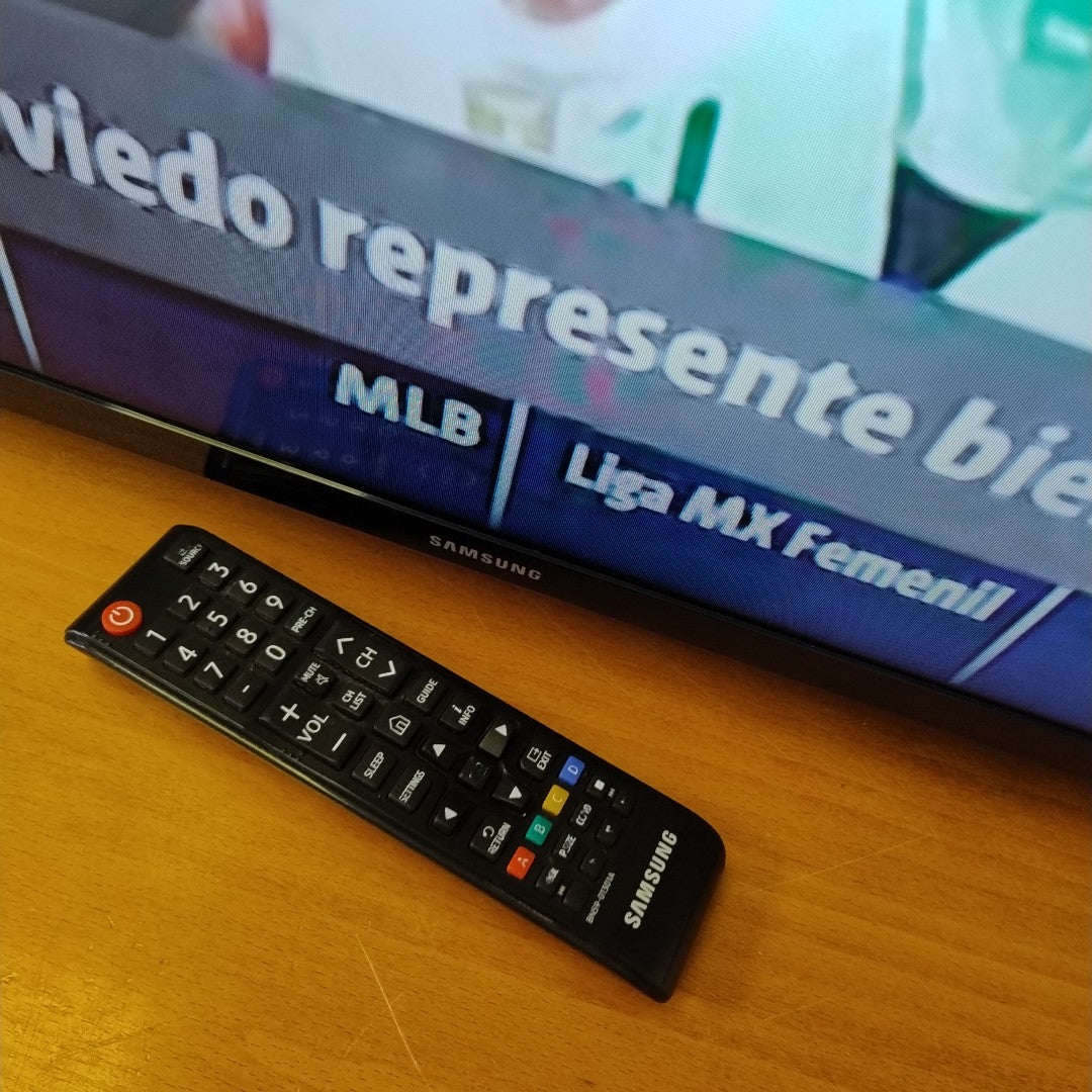 PANTALLA SAMSUNG UN40N5200AF (2023) 40" LED FULL HD (SEMINUEVO)