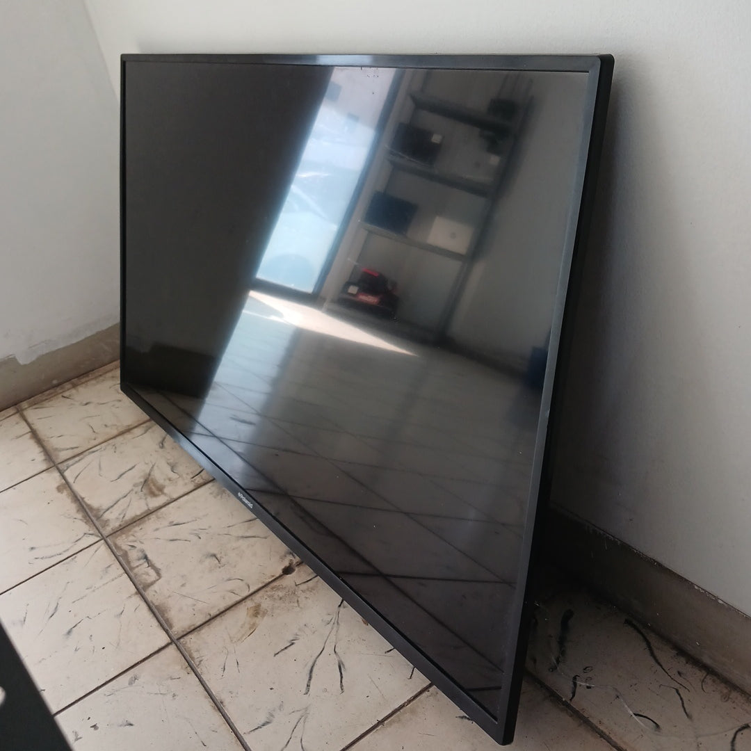 PANTALLA POLAROID PTV4317ILED 43" LED FULL HD (SEMINUEVO)