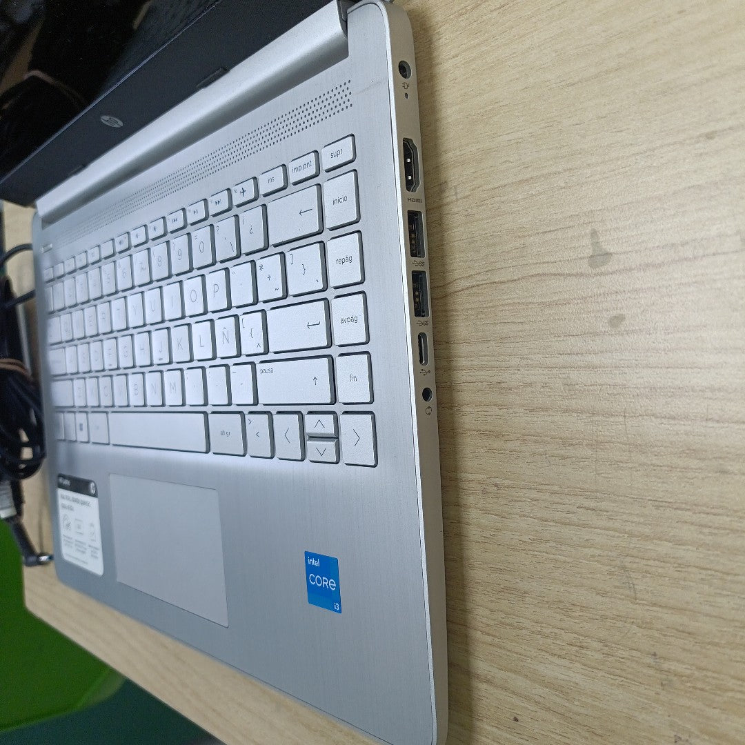 LAPTOP HP 14-DQ2531LA (2023) 512 GB SSD 16 GB RAM (SEMINUEVO)