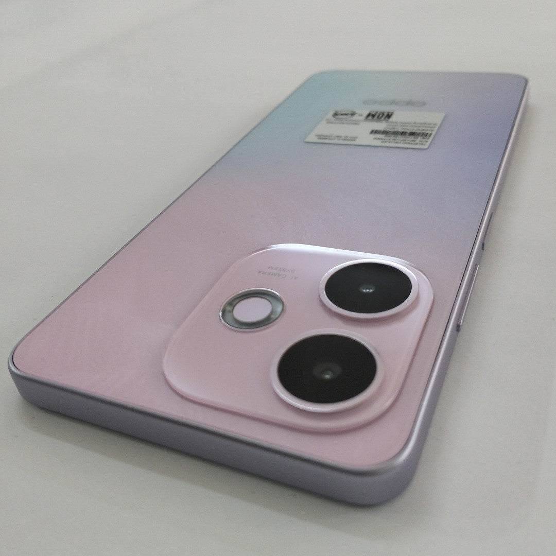 CELULAR OPPO  A5 PRO 5G CPH2695 (2025) 256 GB 8 GB RAM (SEMINUEVO)