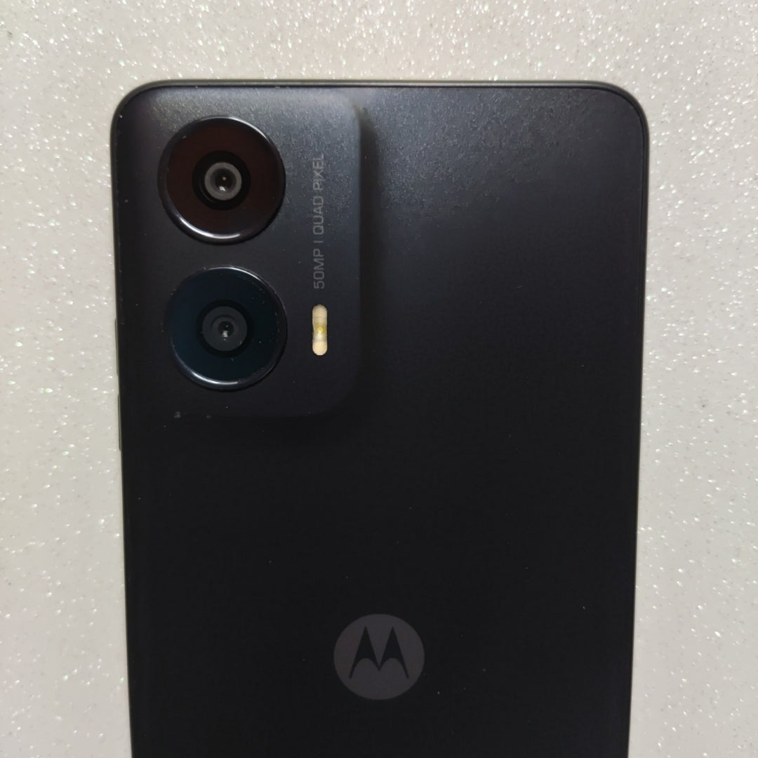 CELULAR MOTOROLA MOTO G24 XT2423-1 (2024) 256 GB 4 GB RAM (SEMINUEVO)