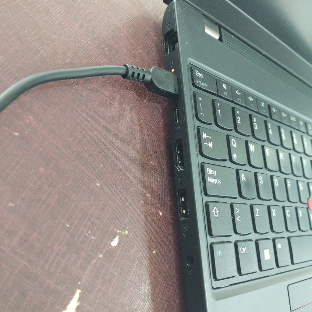 LAPTOP LENOVO THINKPAD L15 GEN 4 (2023) 512 GB SSD 16 GB RAM (SEMINUEVO)