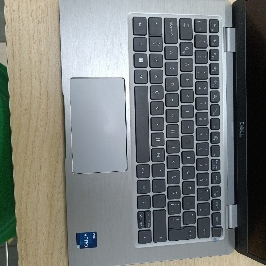 LAPTOP DELL LATITUDE 7330 (2 EN 1) (2022) 256 GB SSD 16 GB RAM (SEMINUEVO)