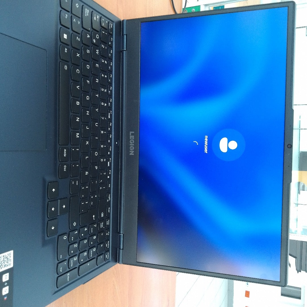LAPTOP HP PROBOOK 440 G11 (2025) 512 GB SSD 8 GB RAM (SEMINUEVO)