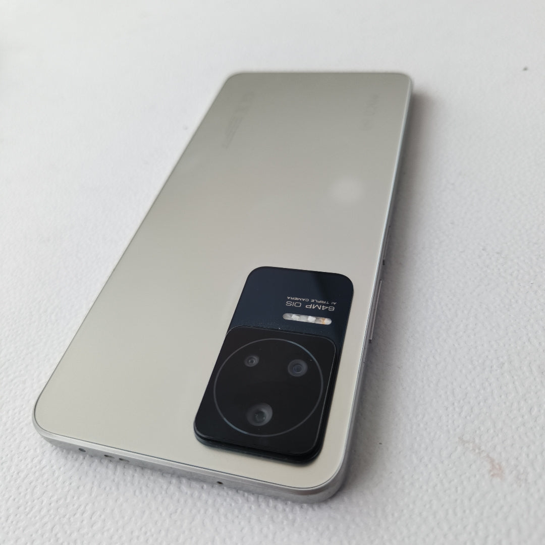 CELULAR XIAOMI POCO F4 22021211RG 256 GB 8 GB RAM (SEMINUEVO)