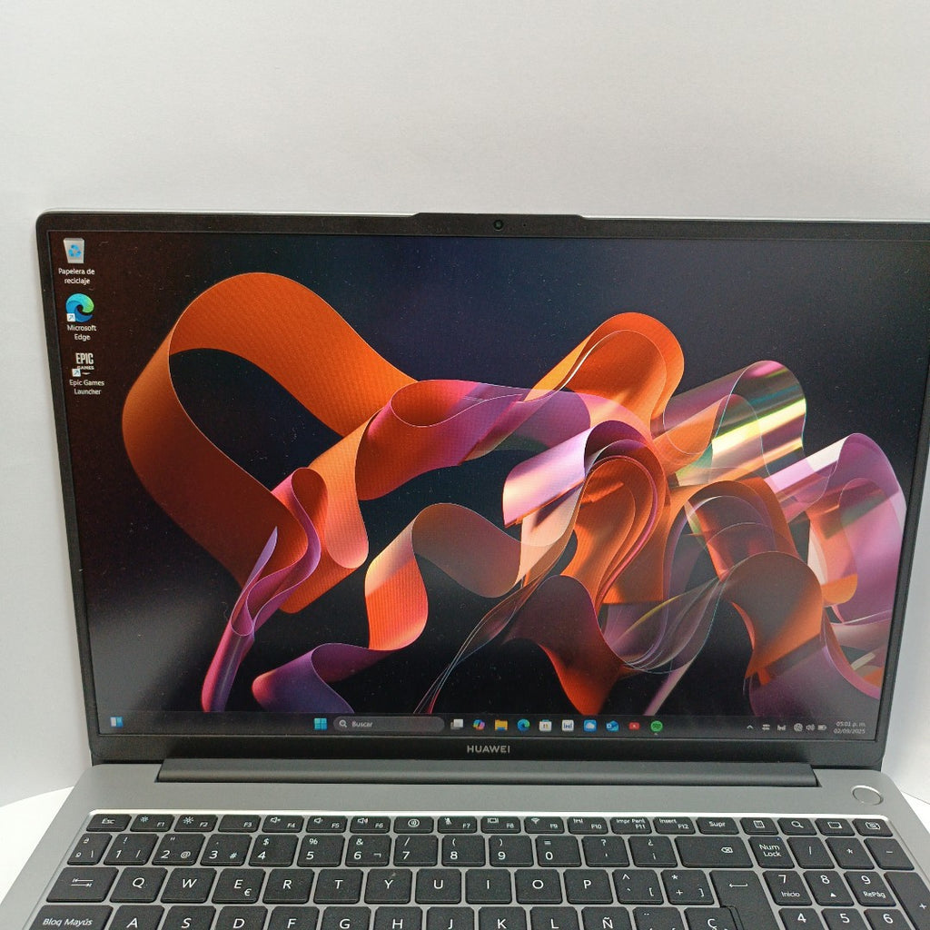 LAPTOP HUAWEI MATEBOOK D16 MCLF-X (2024) 1 TB SSD 16 GB RAM (SEMINUEVO)