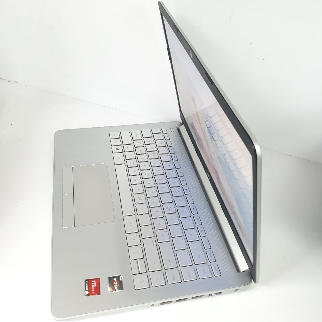 LAPTOP HP 14-DK1508LA (2022) 256 GB SSD 8 GB RAM (SEMINUEVO)