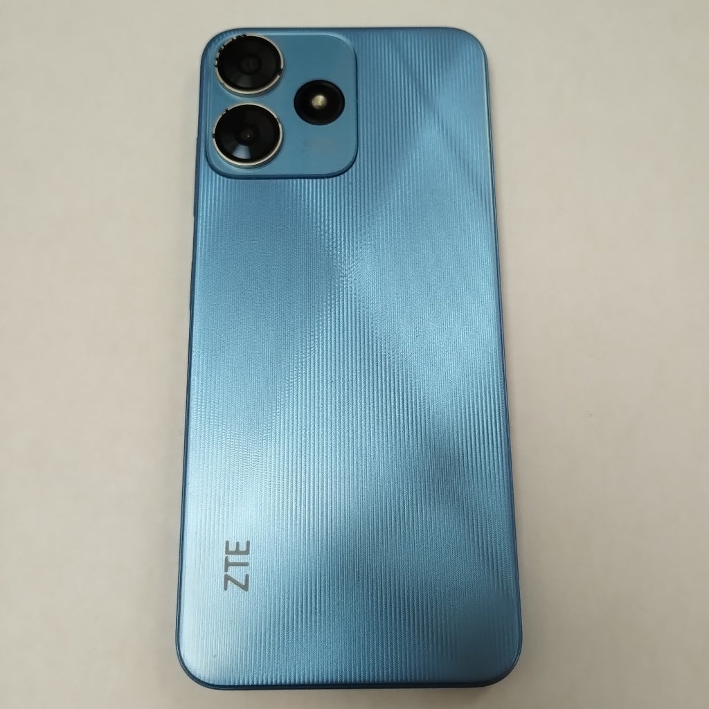 CELULAR ZTE BLADE V50 SMART 7060 128 GB 4 GB RAM (SEMINUEVO)