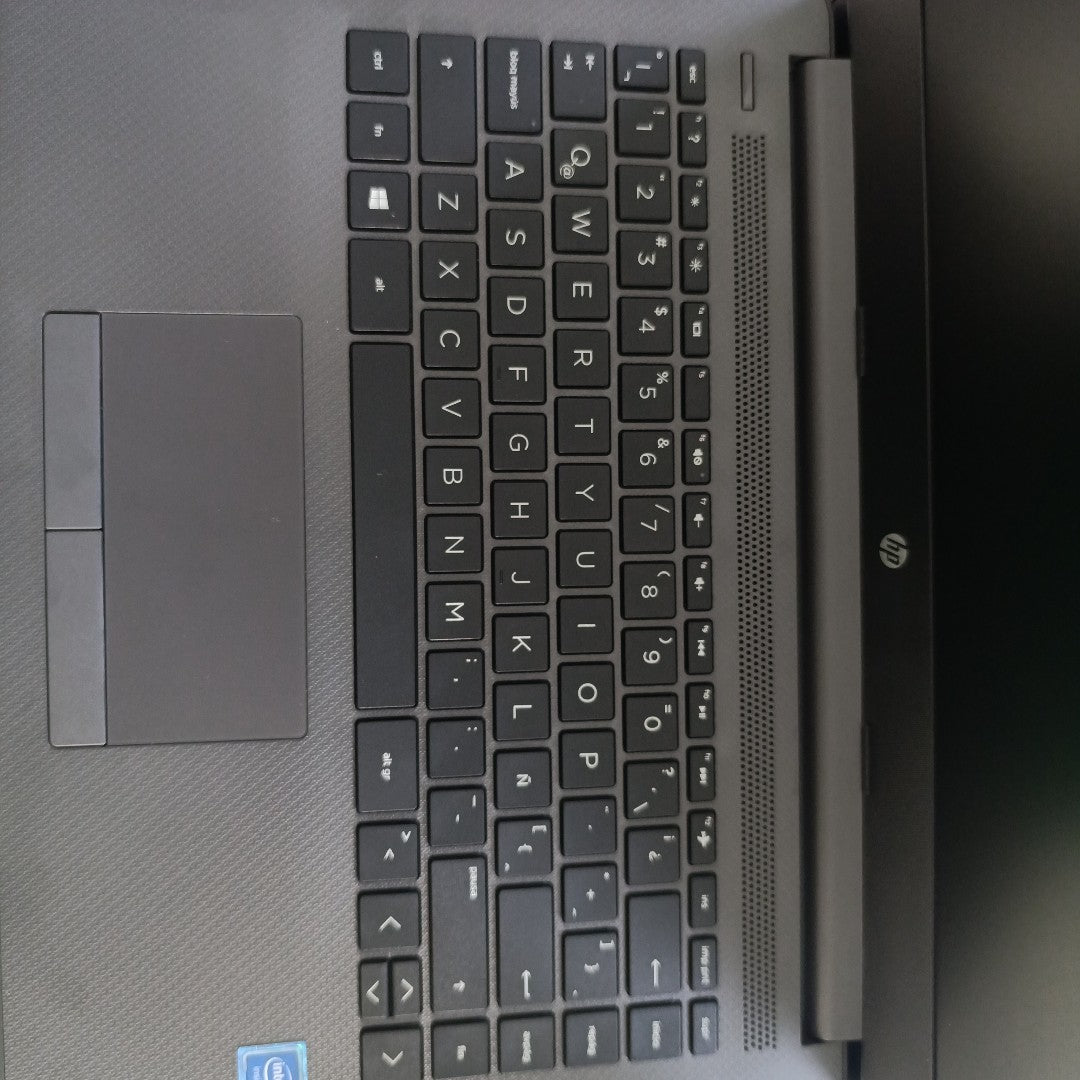 LAPTOP HP 240 G7 500 GB  4 GB RAM (SEMINUEVO)