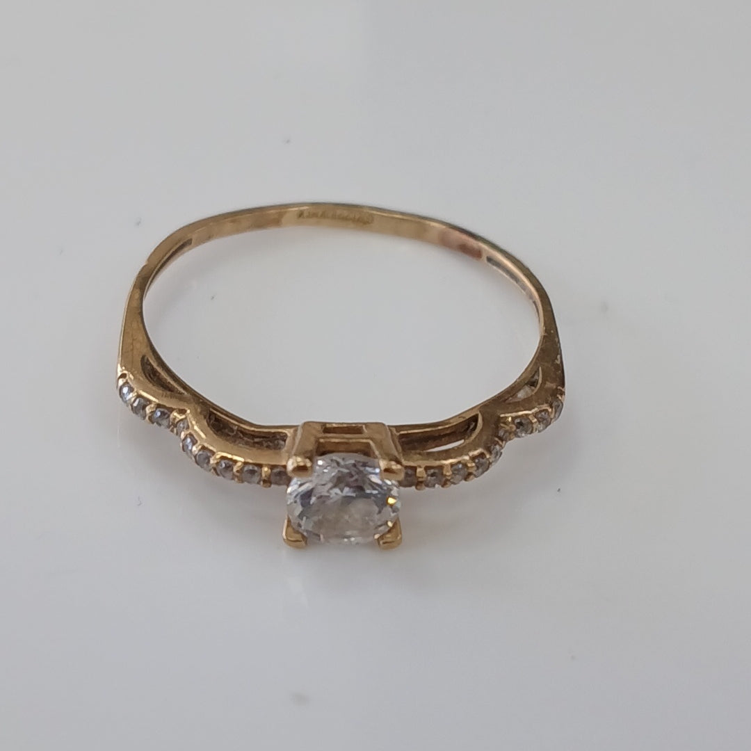 ANILLO. ORO. 10 K 1.2 GRMS (SEMINUEVO)