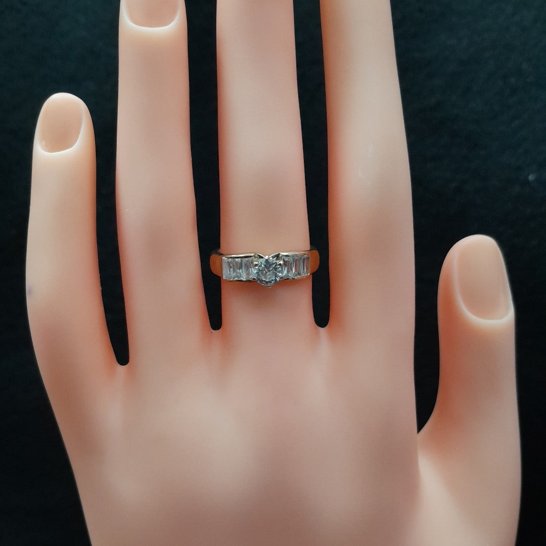 ANILLO. ORO. 10 K 4.9 GRMS (SEMINUEVO)