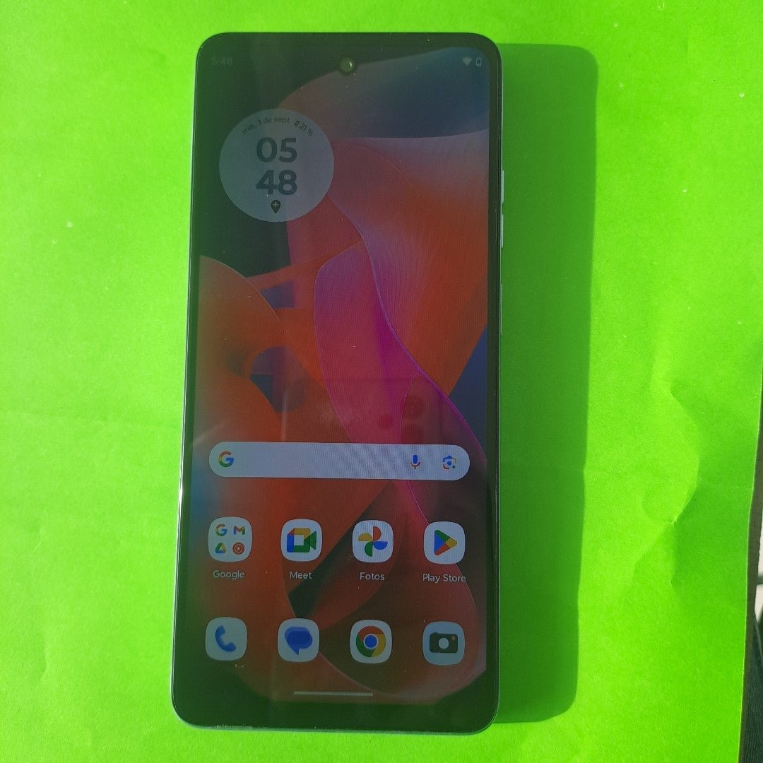 CELULAR MOTOROLA MOTO G24 POWER XT2425-1 (2024) 256 GB 8 GB RAM (SEMINUEVO)