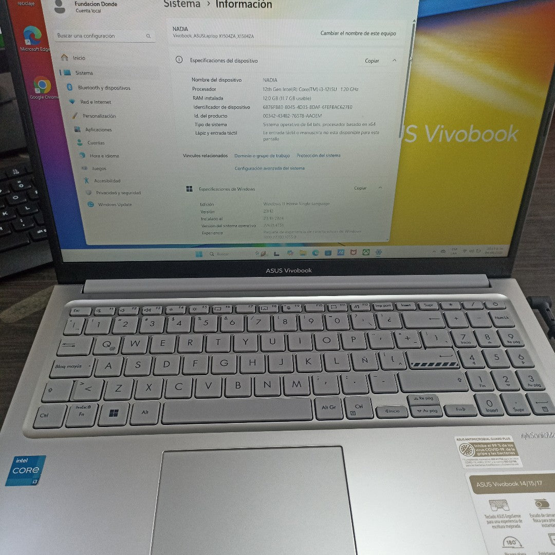 LAPTOP ASUS VIVOBOOK 15 X1504ZA-NJ302W (2024) 512 GB SSD 12 GB RAM (SEMINUEVO)