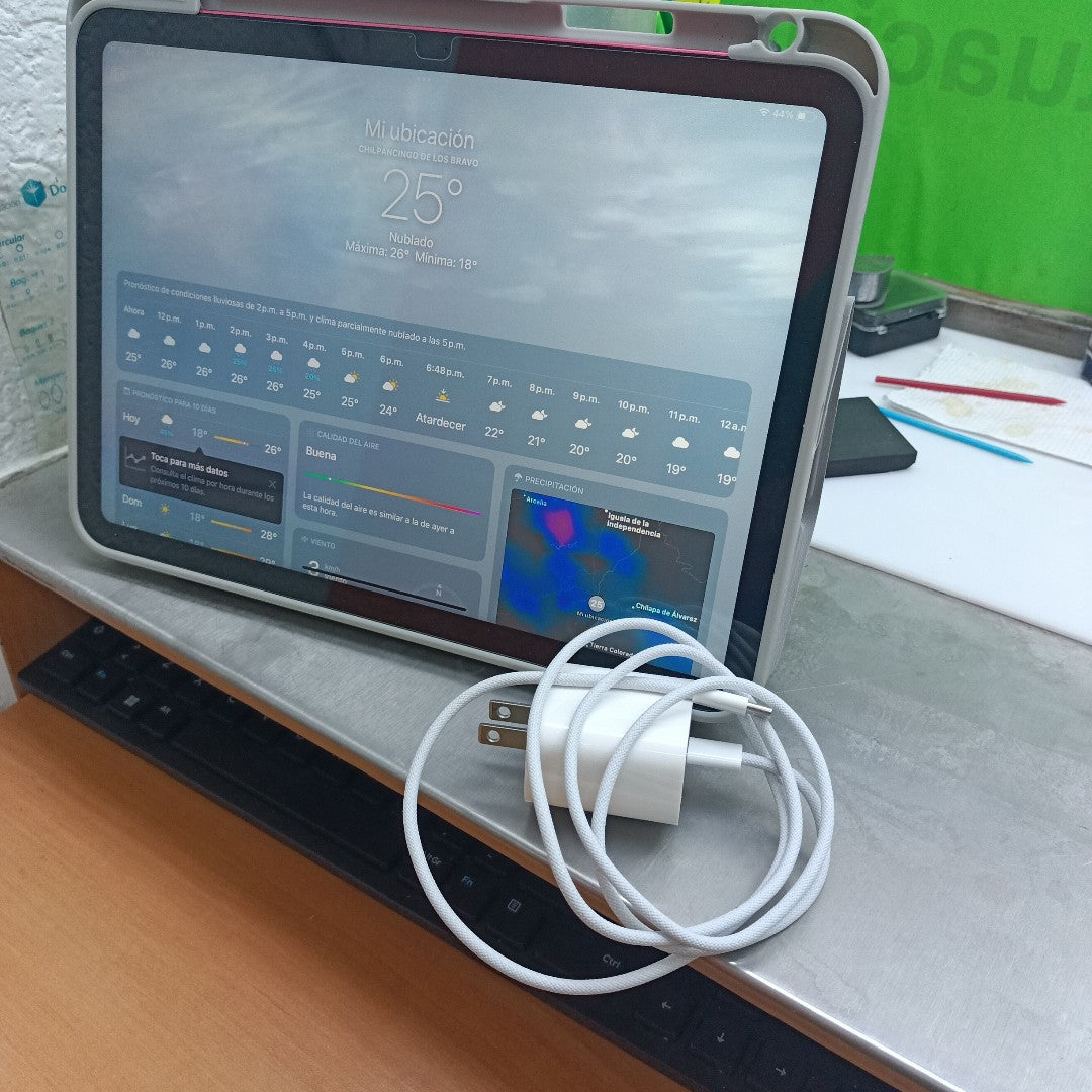 TABLETA APPLE IPAD 10 A2696 256 GB 4 GB RAM (SEMINUEVO)