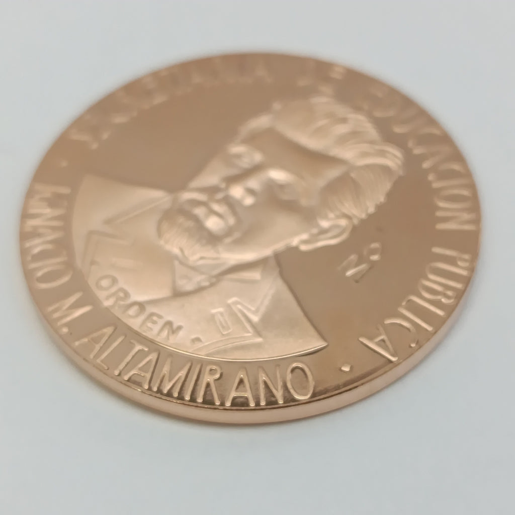 MEDALLA CONMEMORATIVA ORO 21 K 42,20 GRMS (SEMINUEVO)
