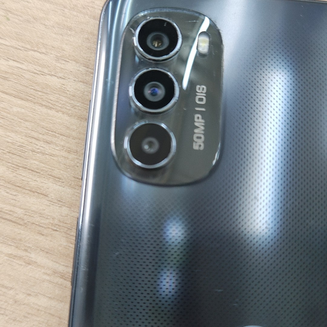 CELULAR MOTOROLA MOTO G82 XT2225-1 128 GB 6 GB RAM (SEMINUEVO)