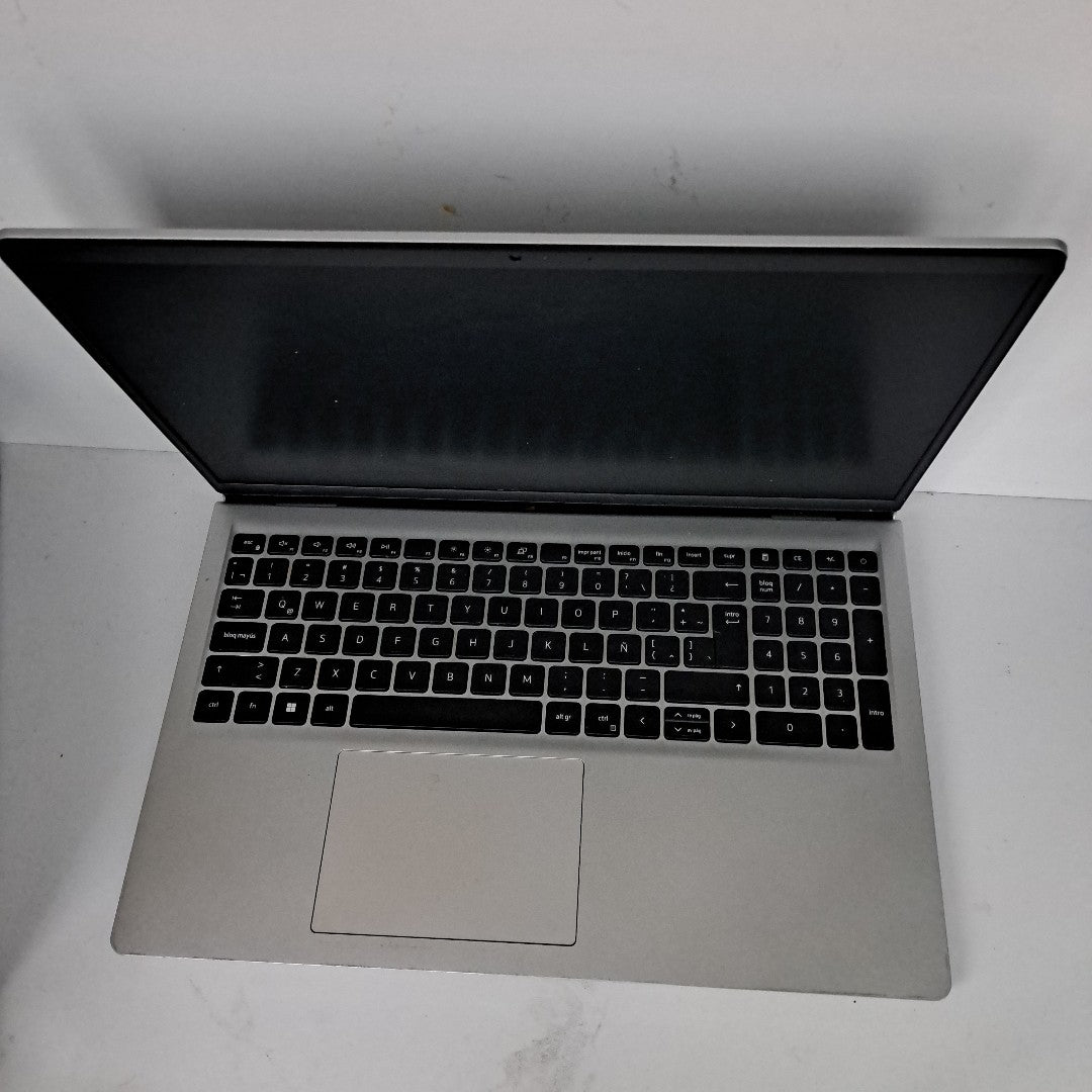LAPTOP DELL INSPIRON 15 3511 (2023) 256 GB SSD 8 GB RAM (SEMINUEVO)