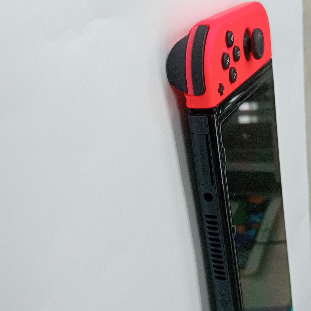CONSOLA DE VIDEOJUEGO NINTENDO SWITCH 32 GB (SEMINUEVO)