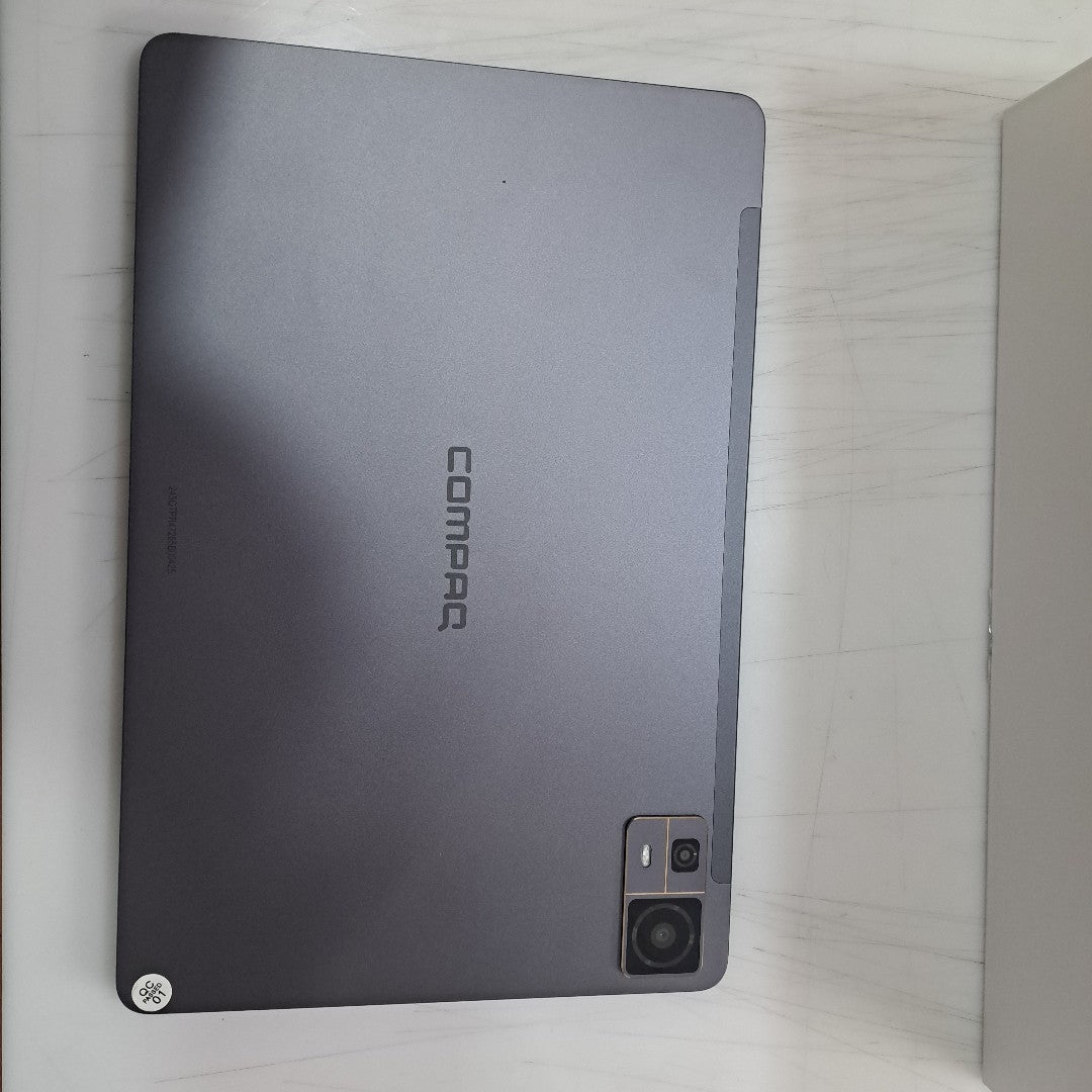 TABLETA COMPAQ QTAB PRO 256 GB SSD 8 GB RAM (SEMINUEVO)