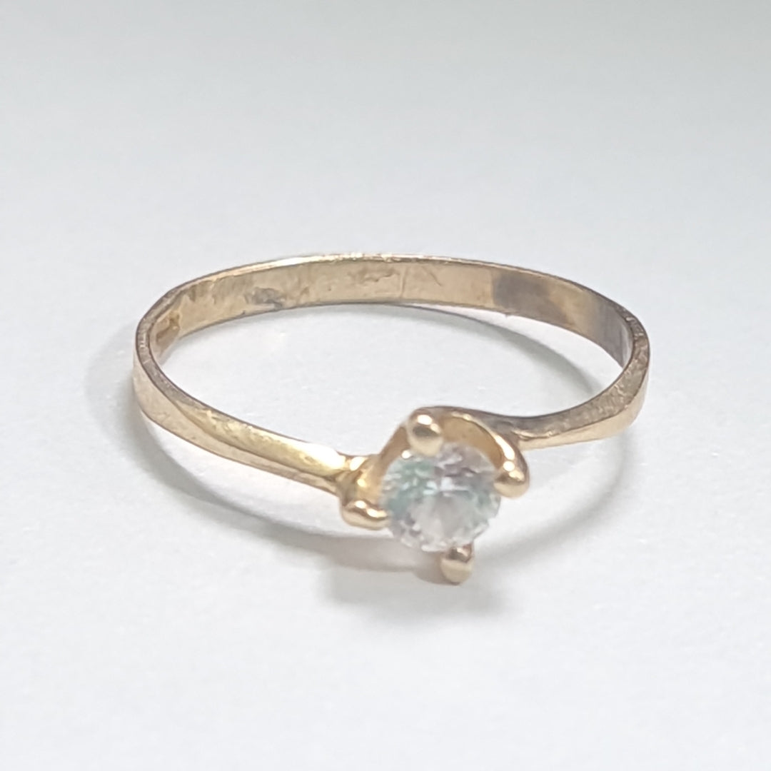 ANILLITO, SOLITARIO. ORO. 14 K 1.2 GRMS (SEMINUEVO)