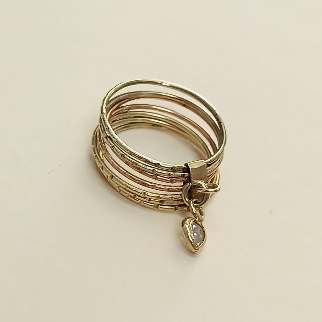 ANILLITO ORO,ORO COMBINADO 14 K 3,30 GRMS (SEMINUEVO)