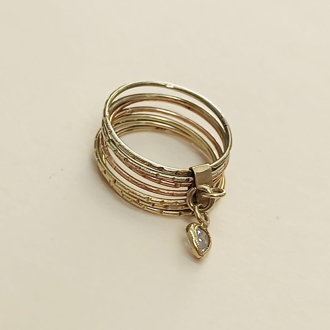 ANILLITO ORO,ORO COMBINADO 14 K 3,30 GRMS (SEMINUEVO)
