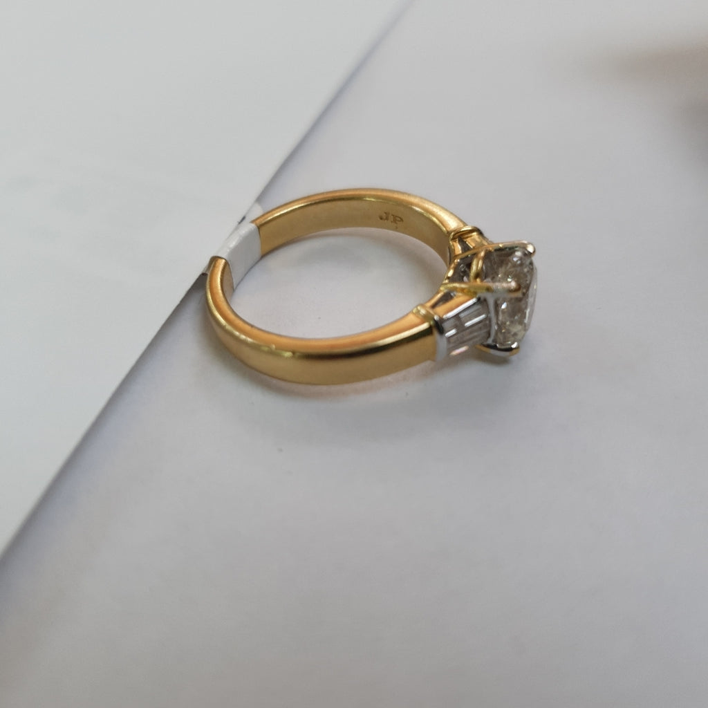 ANILLITO. ORO. 18 K 5.9 GRMS (SEMINUEVO)