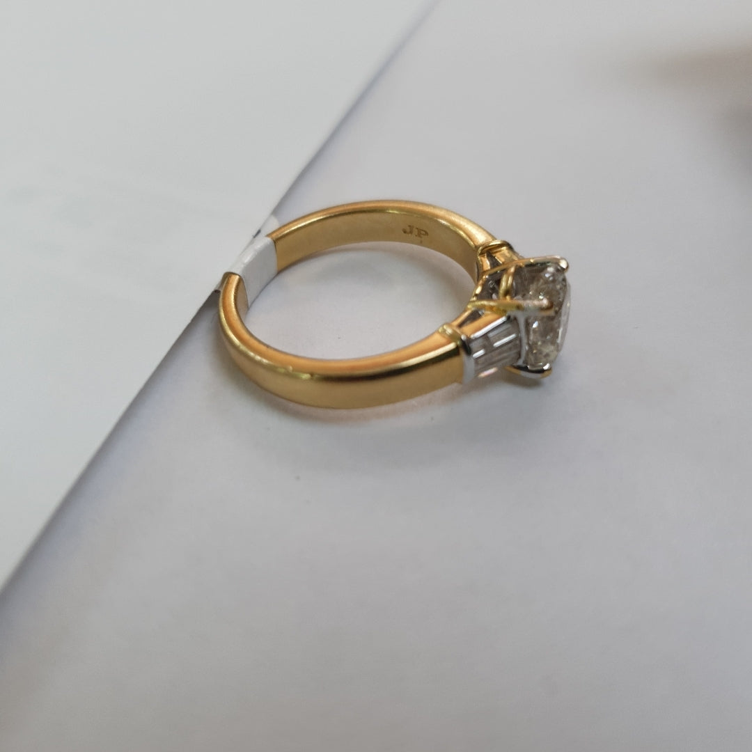 ANILLITO. ORO. 18 K 5.9 GRMS (SEMINUEVO)