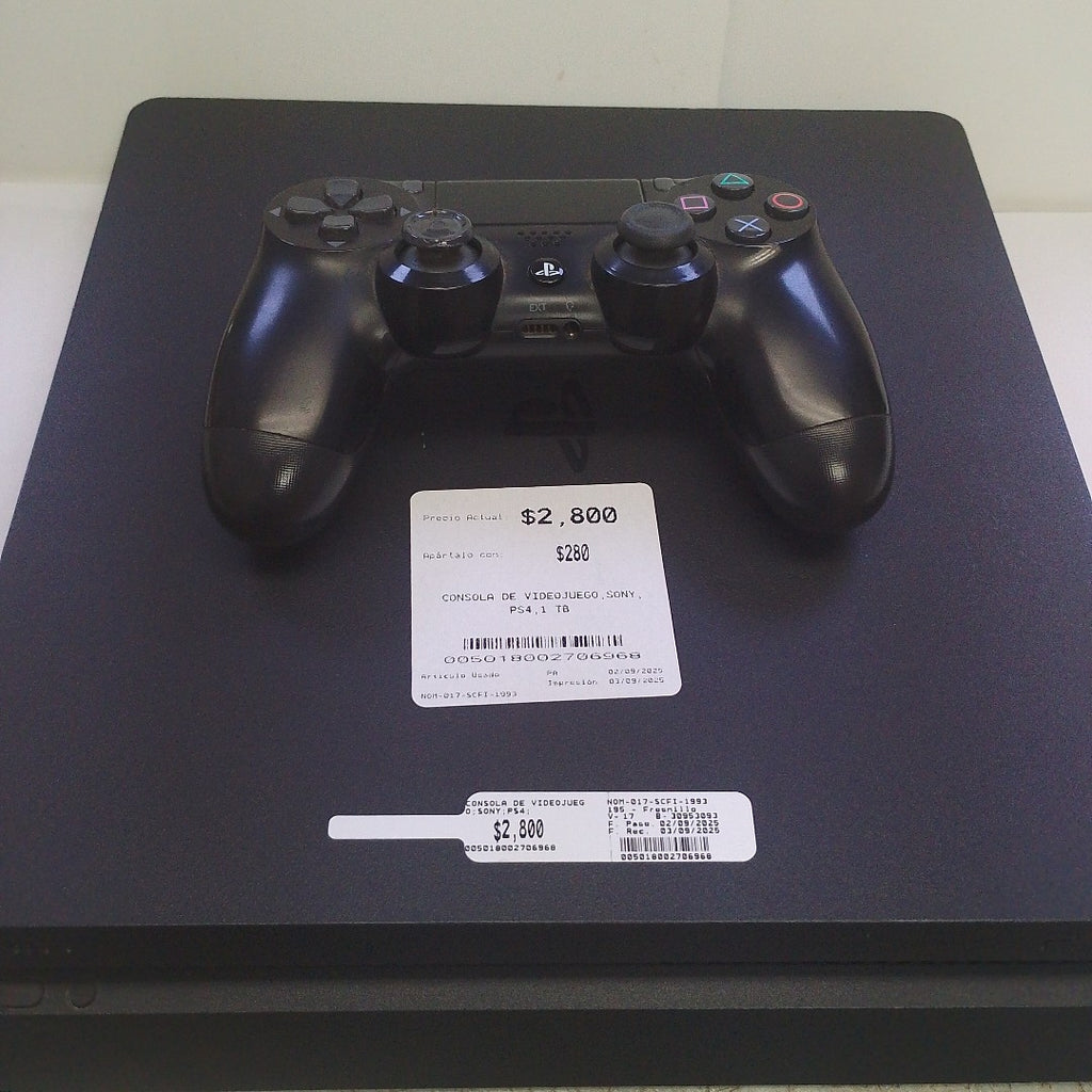 CONSOLA DE VIDEOJUEGO SONY PS4 1 TB (SEMINUEVO)