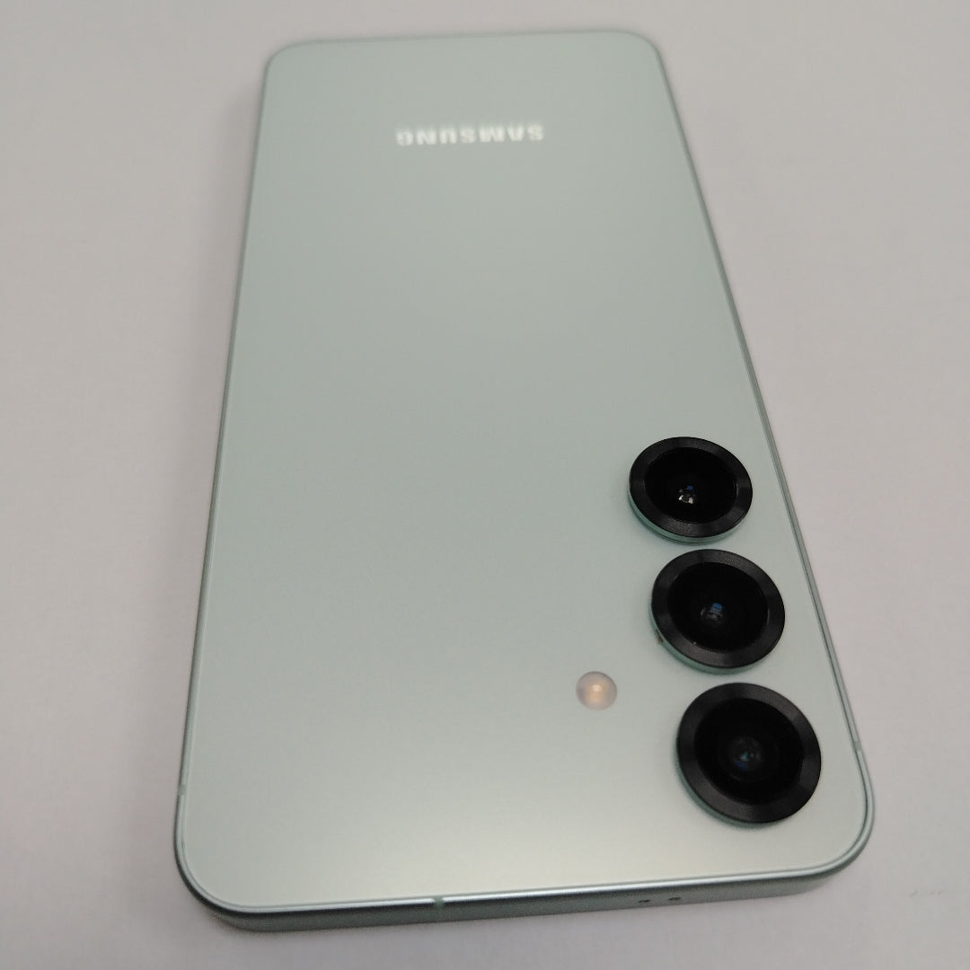 CELULAR SAMSUNG GALAXY S25 SM-S931B (2025) 256 GB 12 GB RAM (SEMINUEVO)