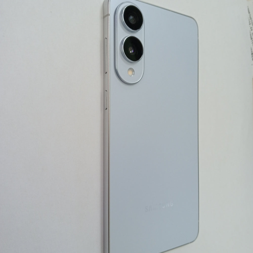 CELULAR SAMSUNG GALAXY S25 EDGE SM-S937B (2025) 256 GB 12 GB RAM (SEMINUEVO)