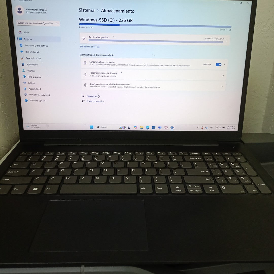 LAPTOP LENOVO V15 G2 IJL (2023) 256 GB SSD 4 GB RAM (SEMINUEVO)