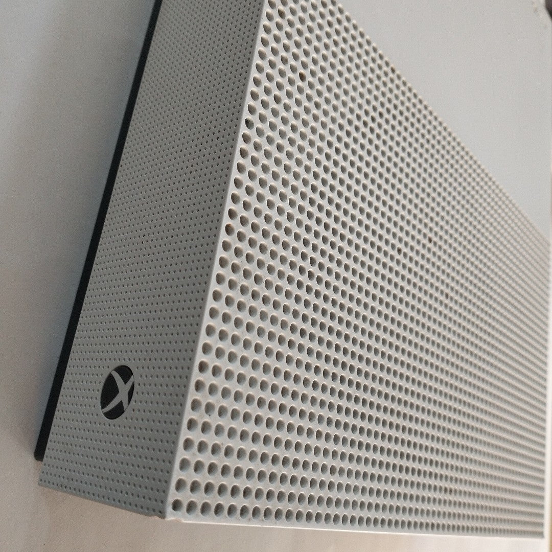 CONSOLA DE VIDEOJUEGO MICROSOFT XBOX ONE S ALL DIGITAL 1 TB
