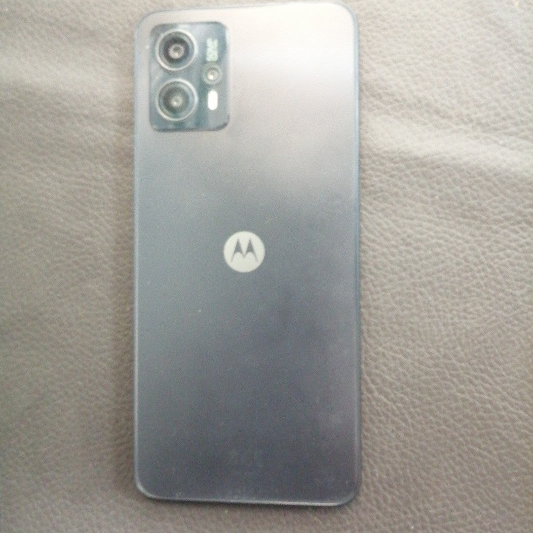 CELULAR MOTOROLA MOTO G13 XT2331-1 (2023) 128 GB 4 GB RAM (SEMINUEVO)