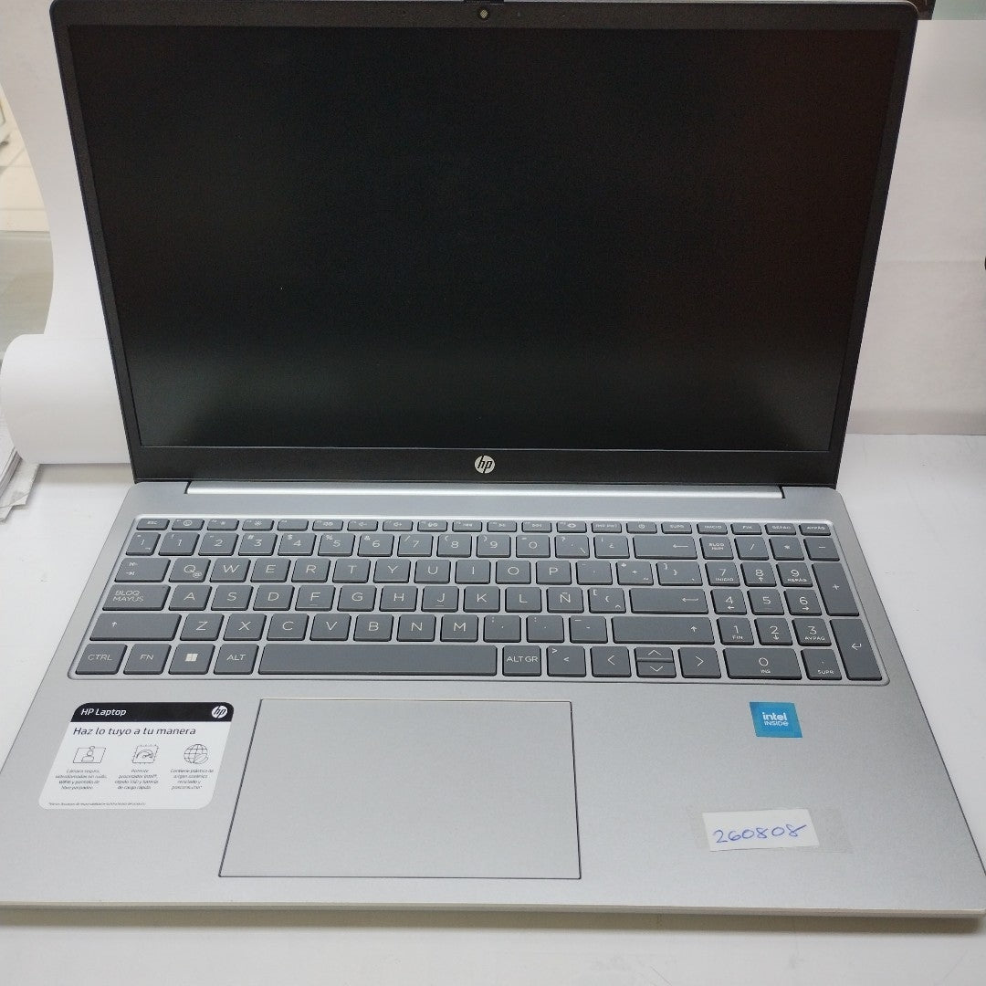 LAPTOP HP 15-FD0037LA  (2024) 512 GB SSD 8 GB RAM (SEMINUEVO)