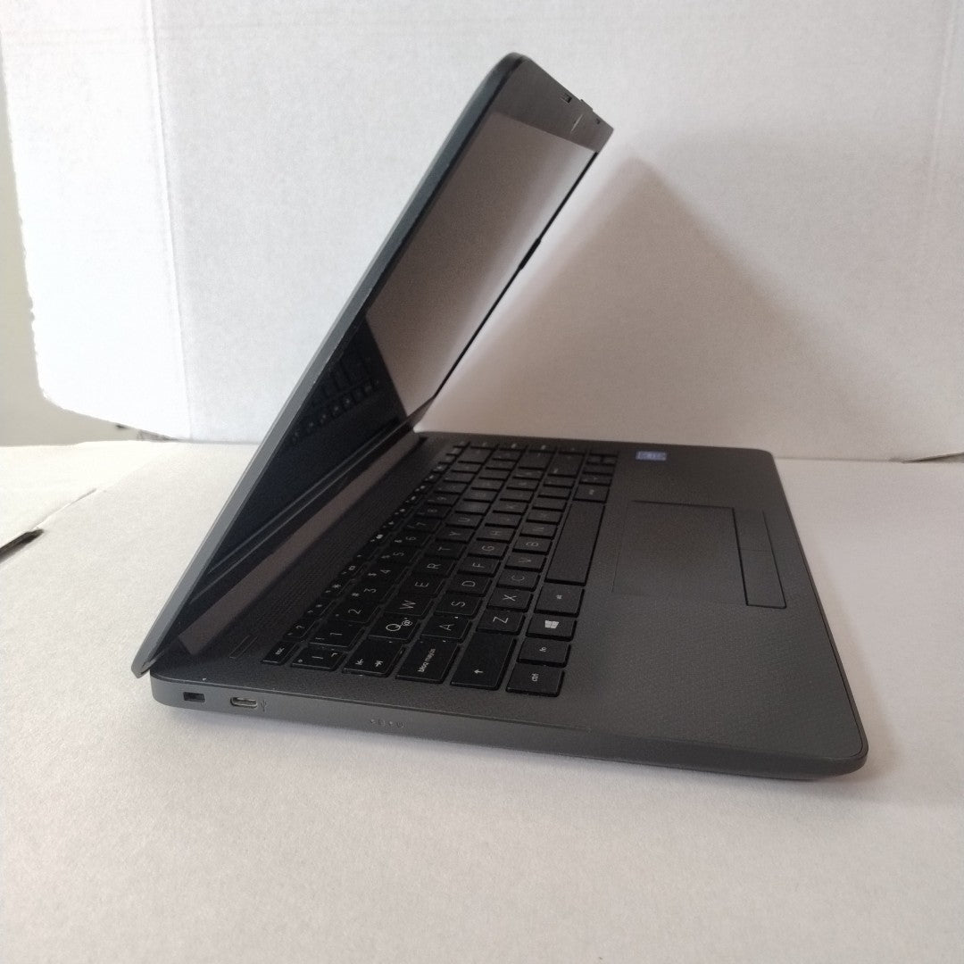 LAPTOP HP 14-CF2542LA (2022) 256 GB SSD 8 GB RAM (SEMINUEVO)
