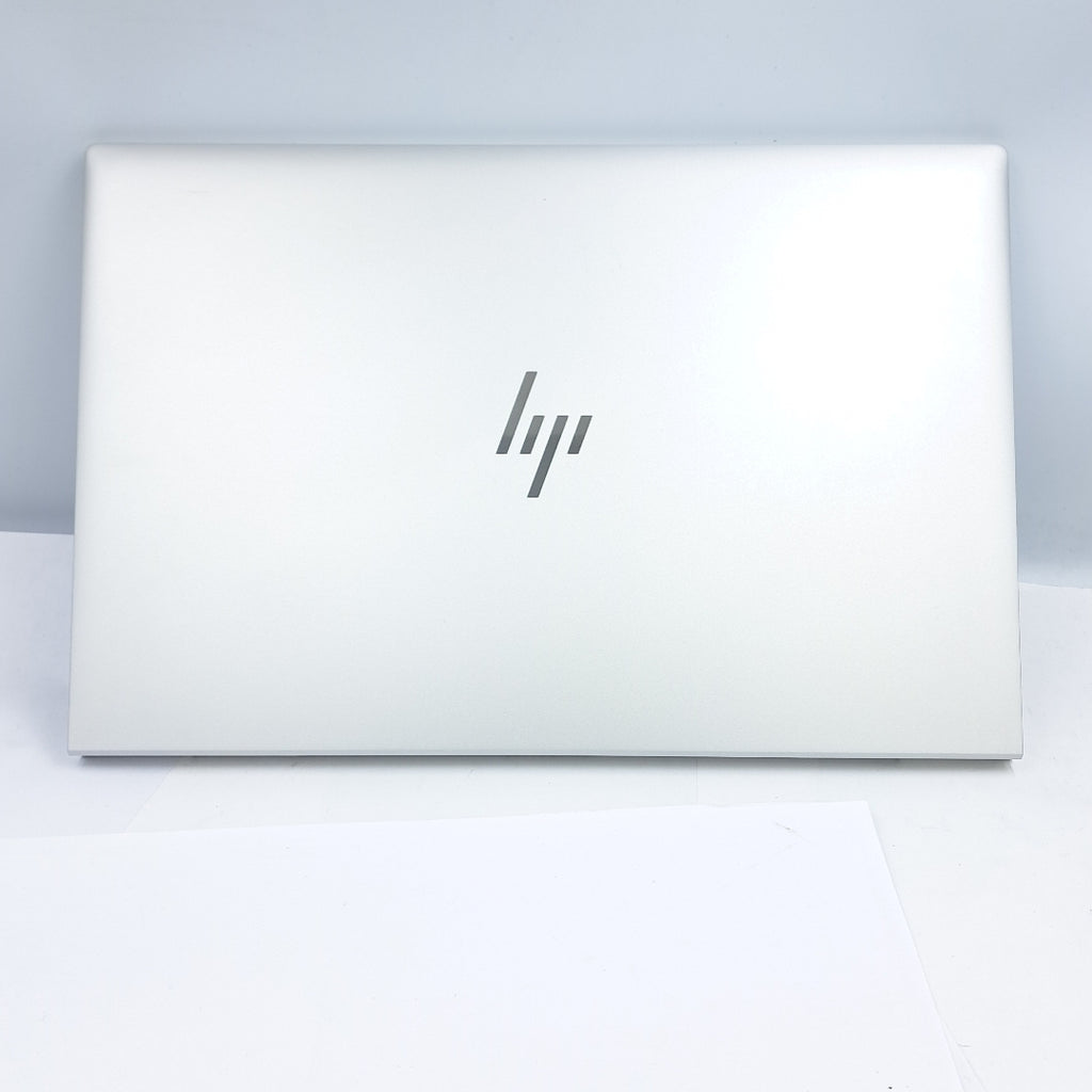 LAPTOP HP ELITEBOOK 840 G8 (2023) 256 GB SSD 16 GB RAM (SEMINUEVO)