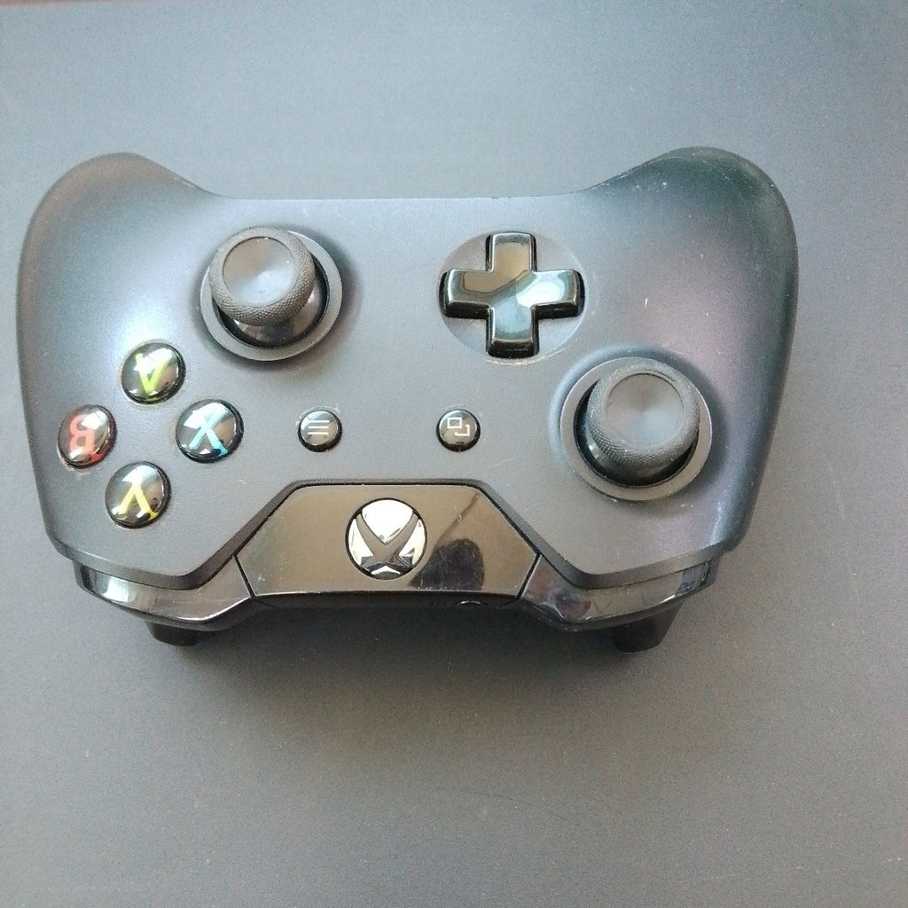 CONSOLA DE VIDEOJUEGO MICROSOFT XBOX ONE X 1 TB (SEMINUEVO)