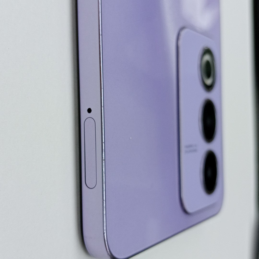 CELULAR OPPO  A80 5G CPH2639 (2024) 256 GB 8 GB RAM