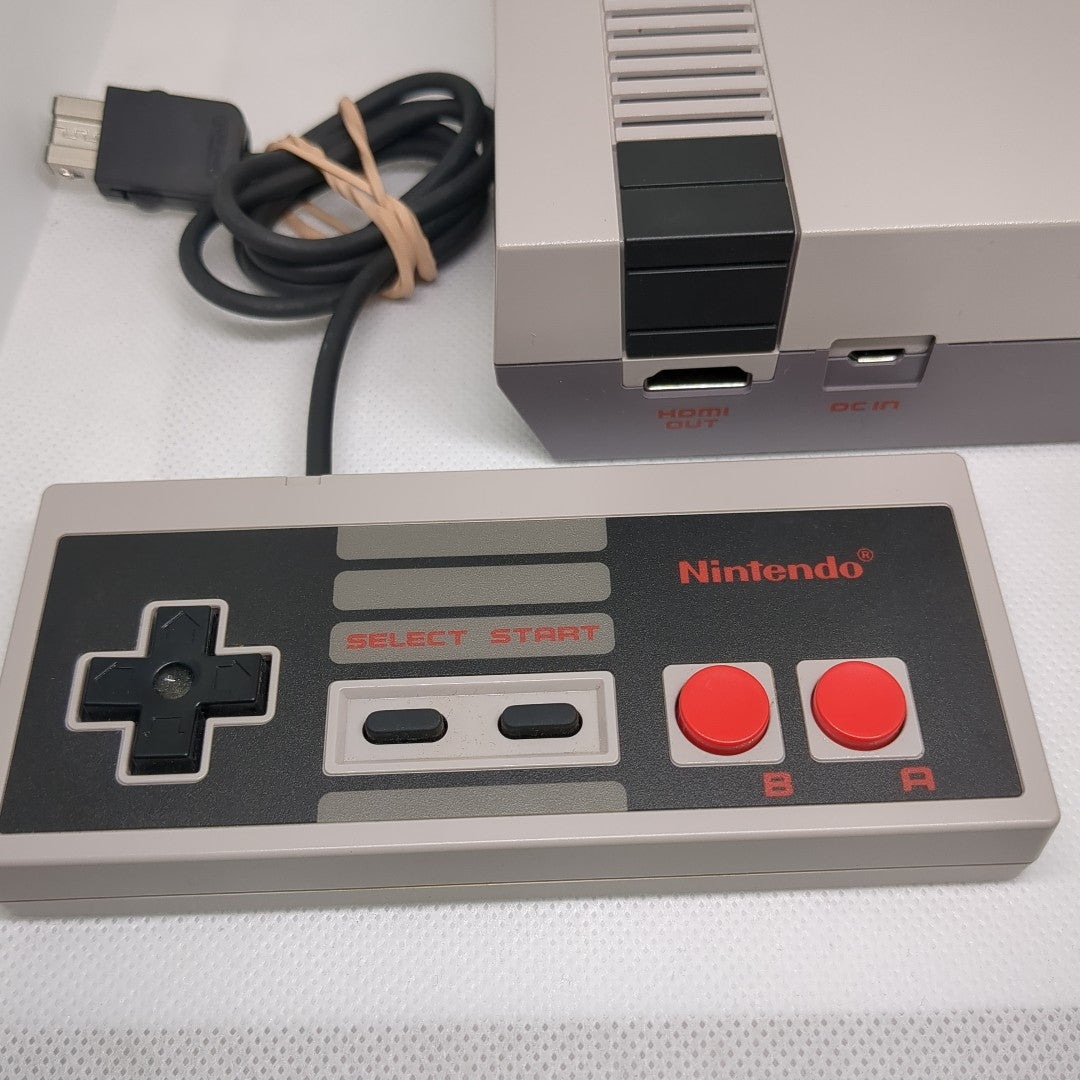 CONSOLA DE VIDEOJUEGO NINTENDO SUPER NES CLASSIC MINI 21 JUEGOS PRECARGADOS (SEMINUEVO)