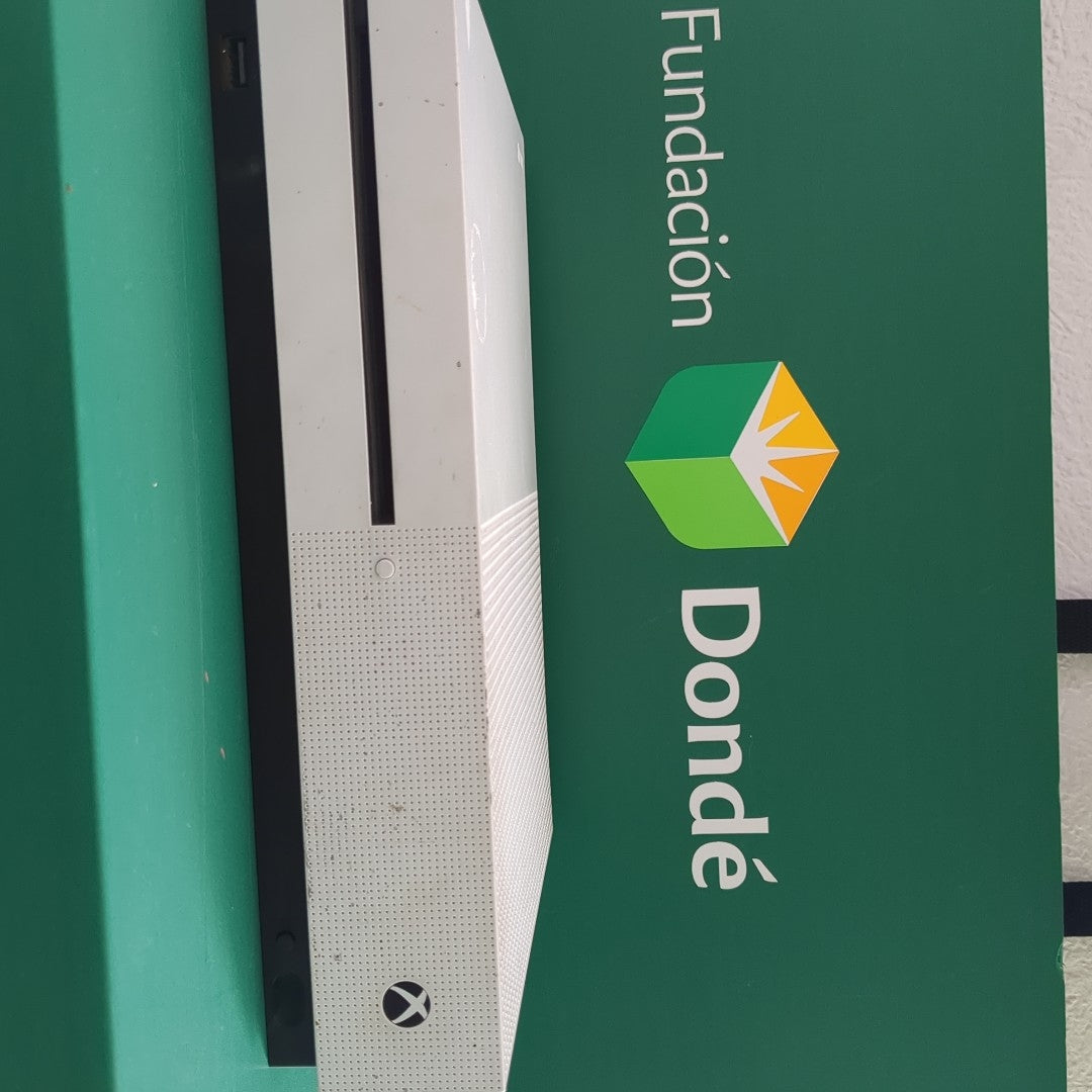 CONSOLA DE VIDEOJUEGO MICROSOFT XBOX ONE S 500 GB  (SEMINUEVO)