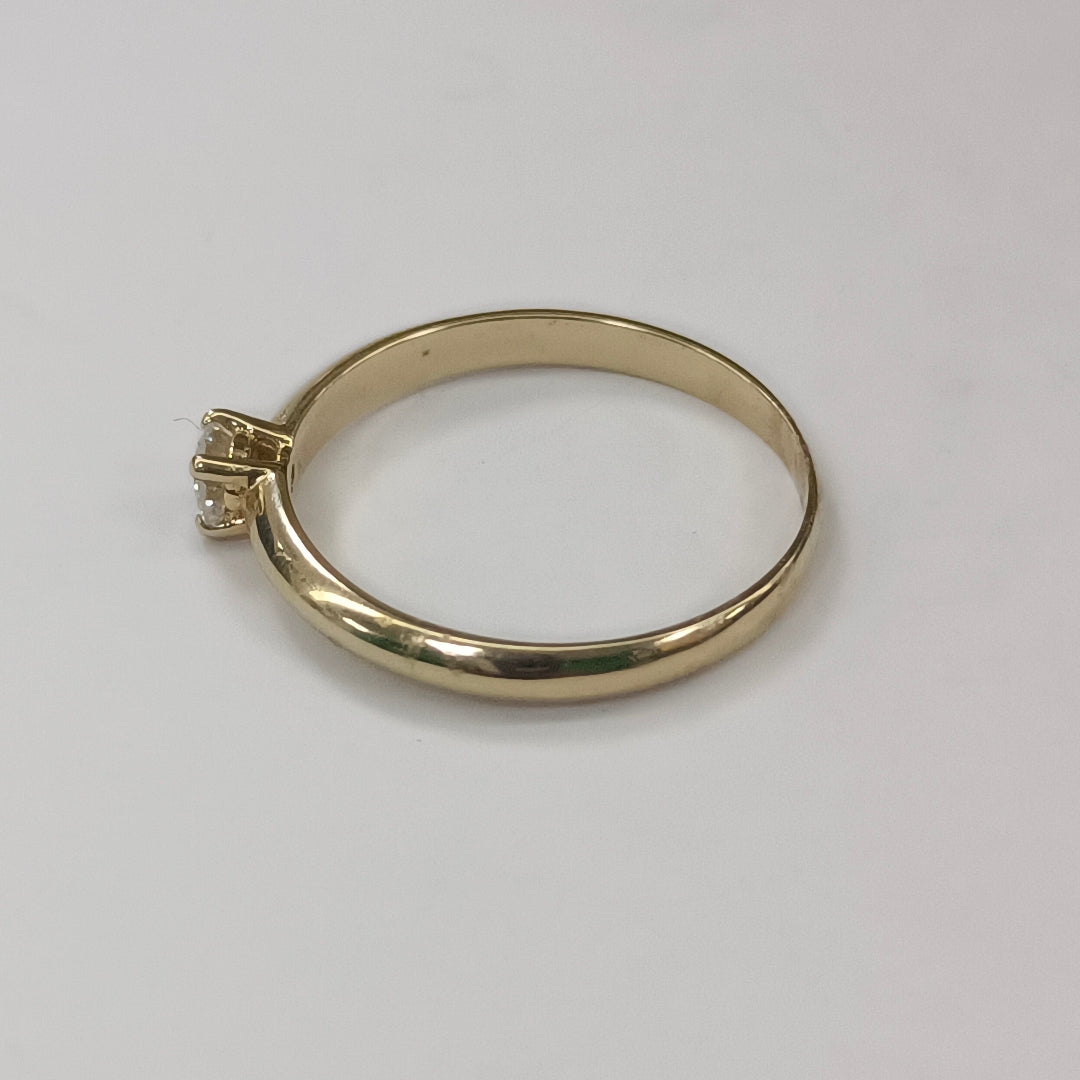 ANILLO SOLITARIO CON DIAMANTE CORTE BRILLANTE 0.19CTS JK SI2, 14K 1.7 G (NUEVO)