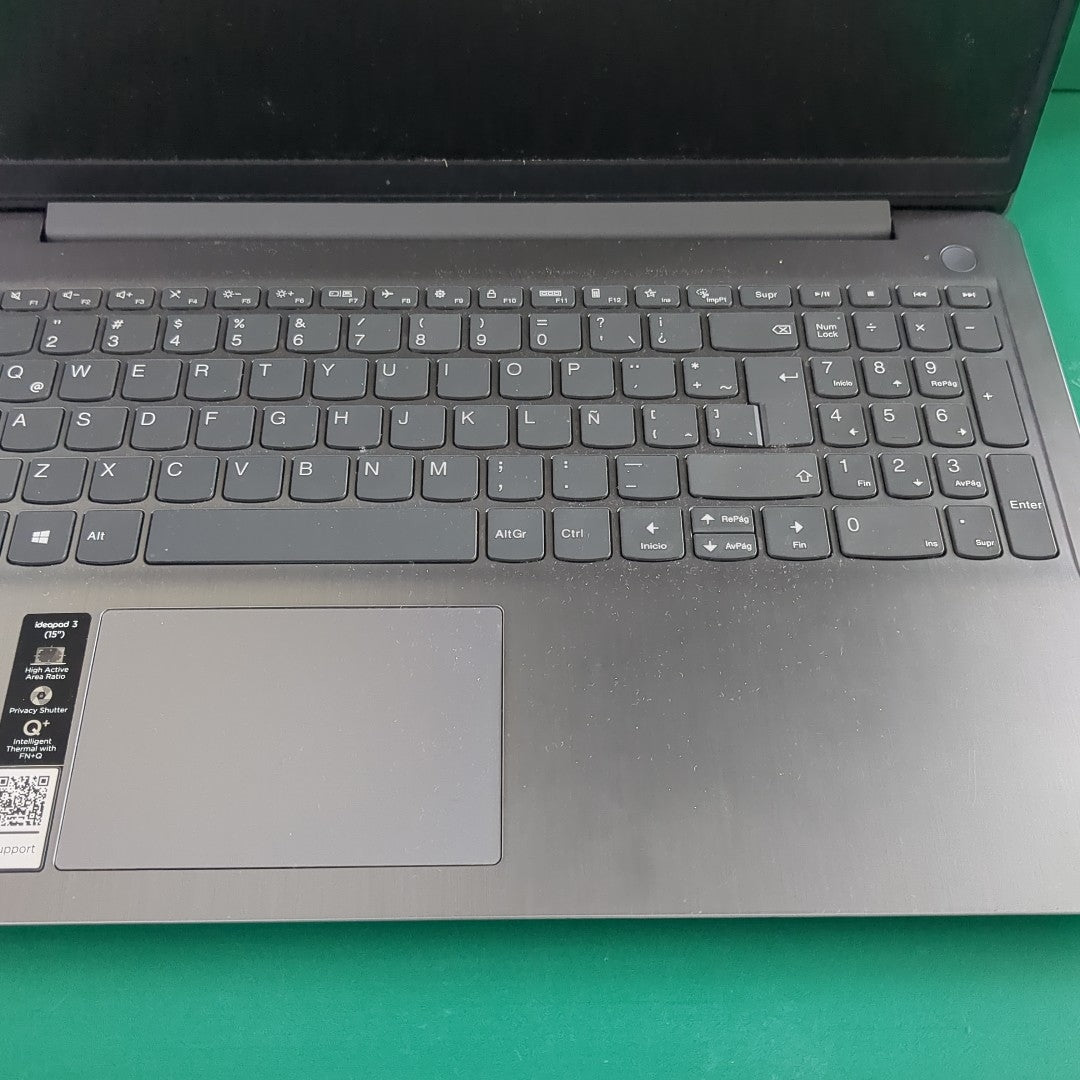 LAPTOP LENOVO IDEAPAD 3 15ITL6 (2021) 512 GB SSD 8 GB RAM (SEMINUEVO)
